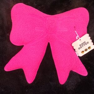 New Bow Getter Hot Pink Weighted Sherpa Bow Decorative Pillow Size 15x14